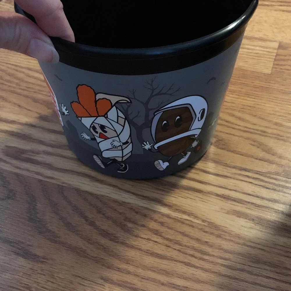 🛍️ Burger King Halloween Candy Bucket Set